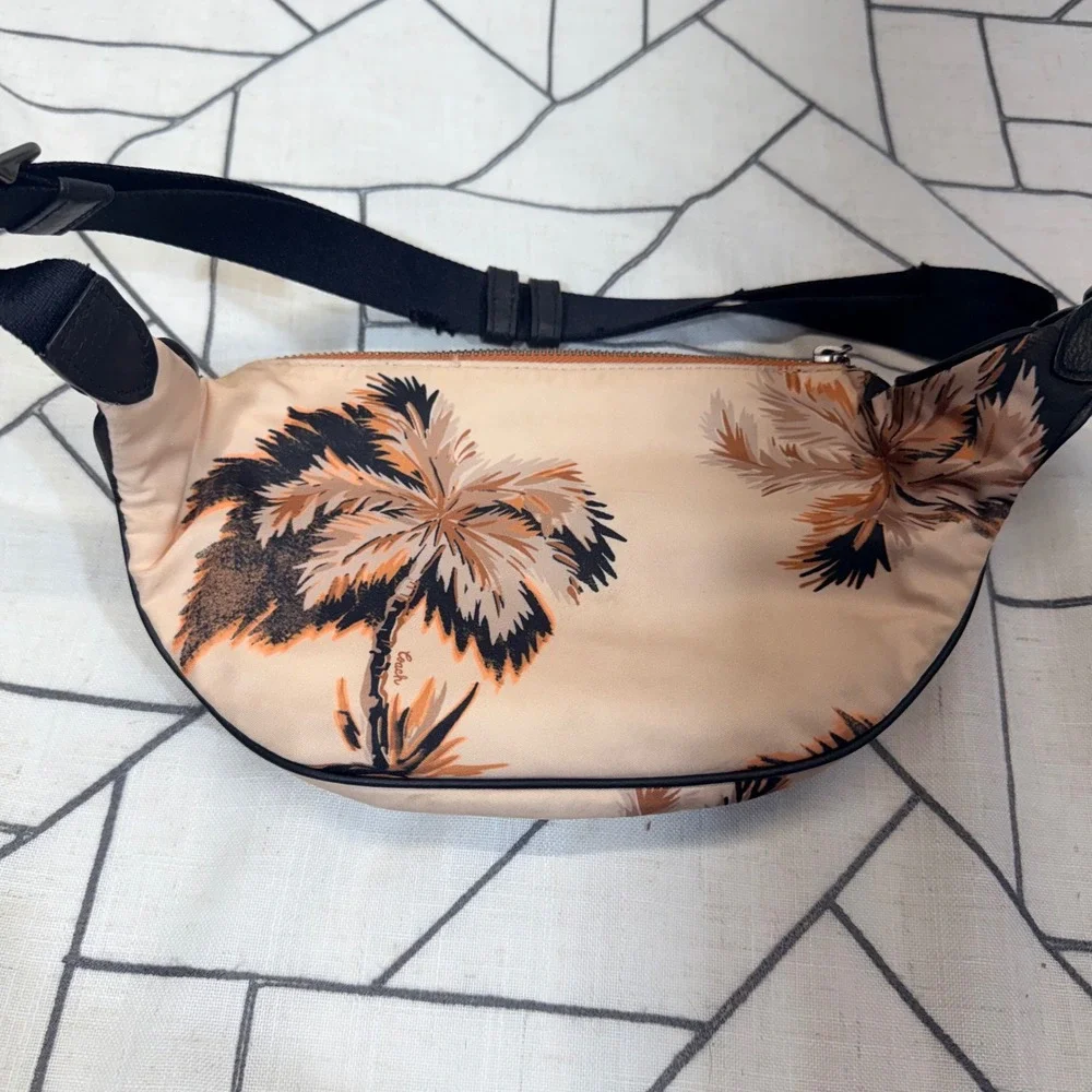 Coach Belt Bag OS Tan Palm Tree Print Nylon Waist Pack 91114 FAIR CONDITION